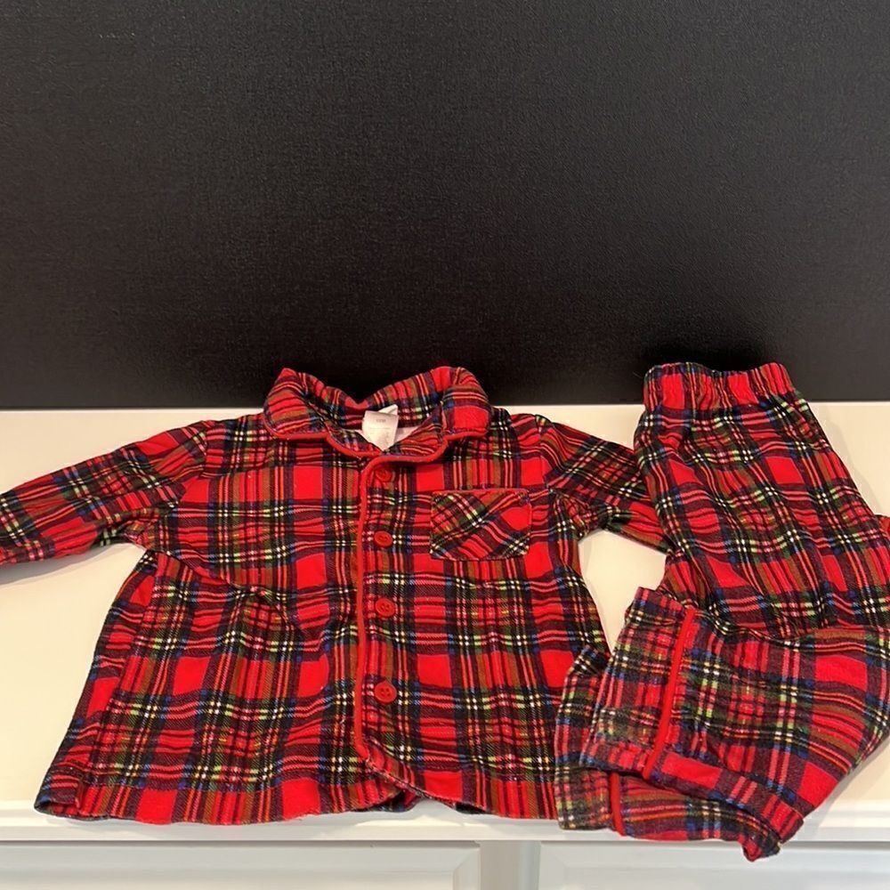 Lot of 4 Holiday Pajama Sets - Picture 5 of 10